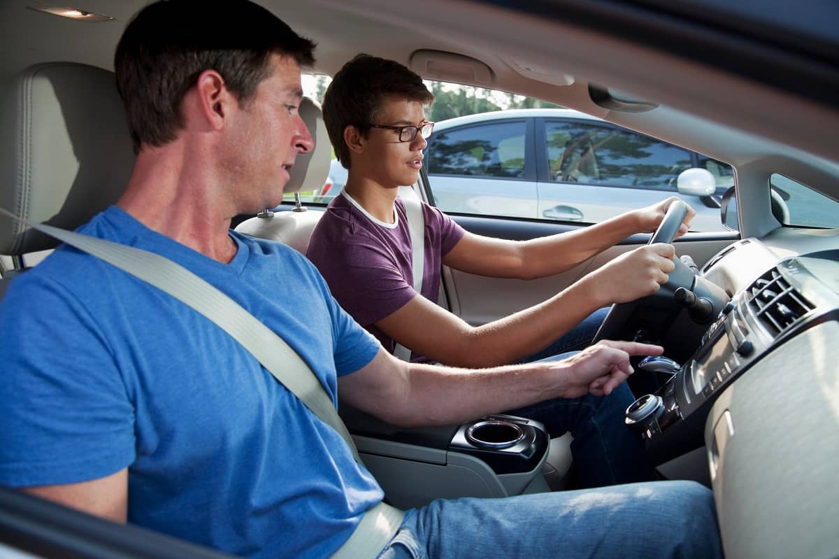 Defensive driving tips for teen