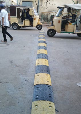 Installation Of Speed Hump At Clifton Karachi (5)